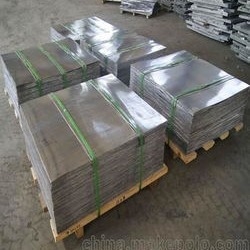 2mm Lead Sheet Roll Perlindungan Radiasi Abu-abu 99,994% Kemurnian Medis Rolled X Ray Lead Sheet